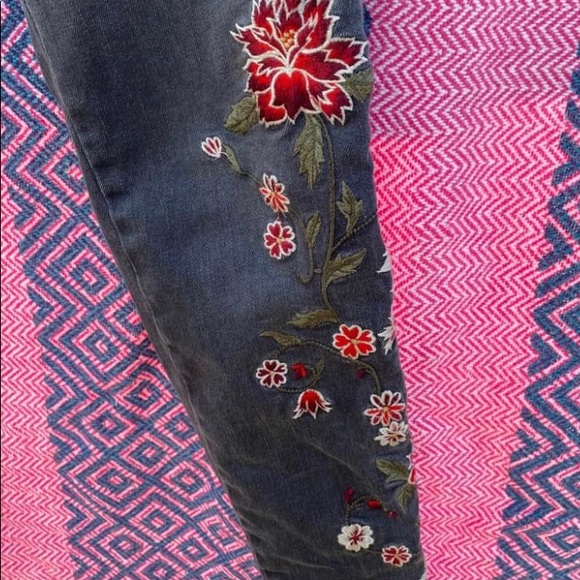 Boho Floral embroidered skinny jeans-DRIFTWOOD - Picture 5 of 5